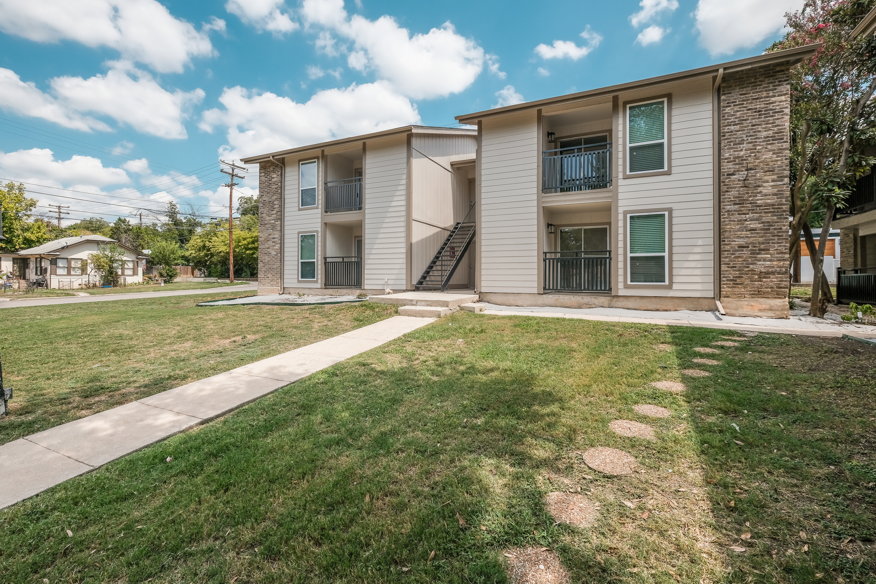 340 Montclair Street - 206